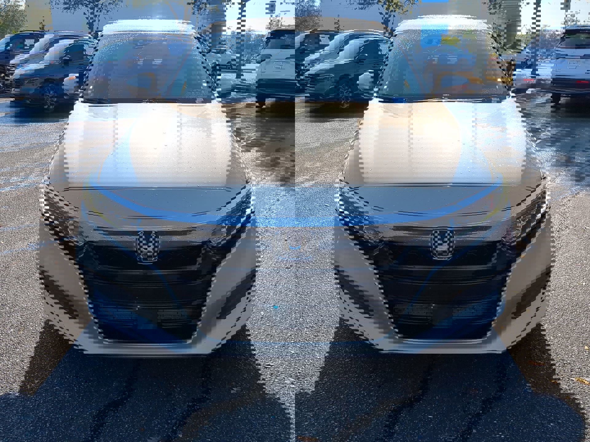 2018 Honda Accord LX 1.5T photo 2