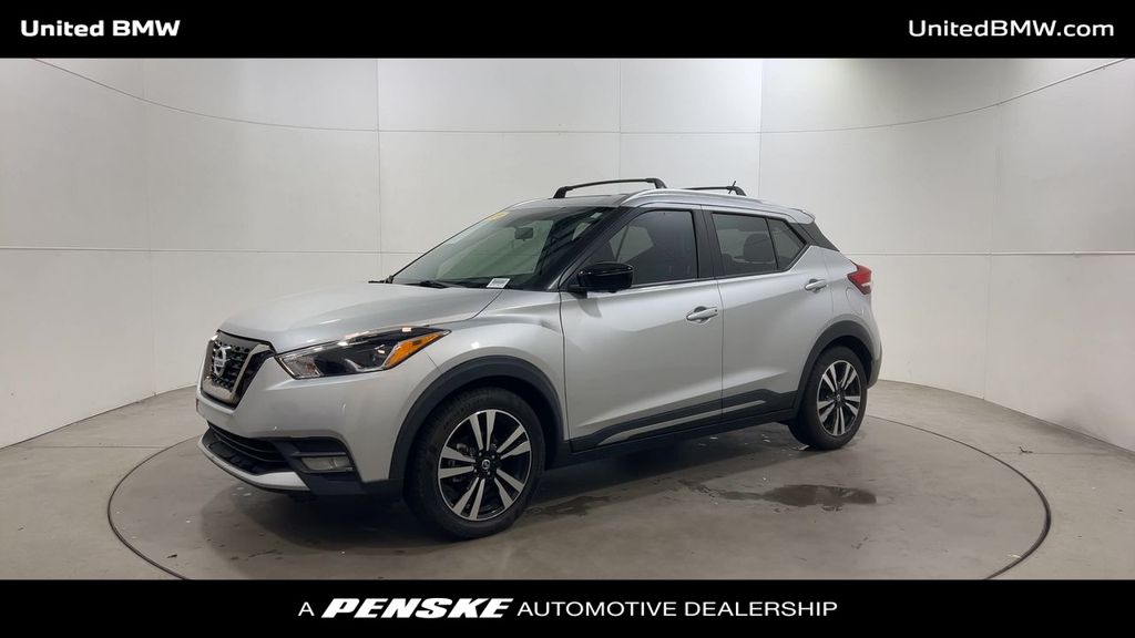 2019 Nissan Kicks SR photo 4