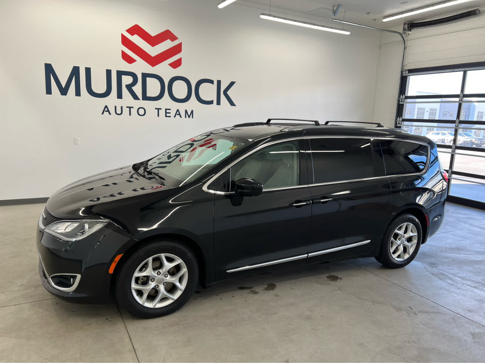 2018 Chrysler Pacifica Touring L Plus's photo