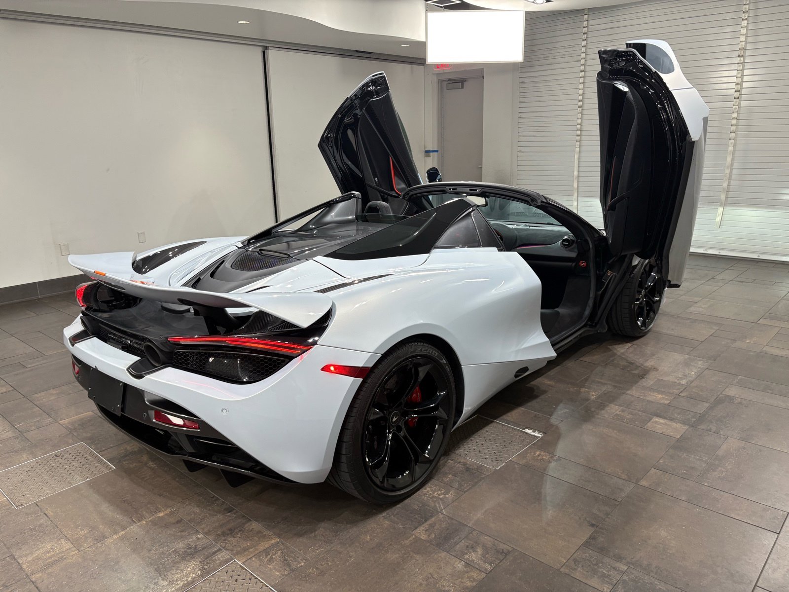 2021 Mclaren 720S Spider photo 27