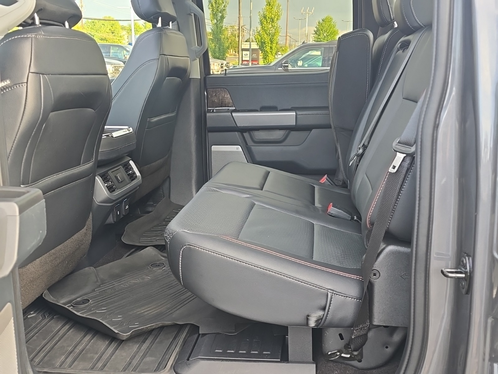 2022 Ford F-150 Lariat photo 4