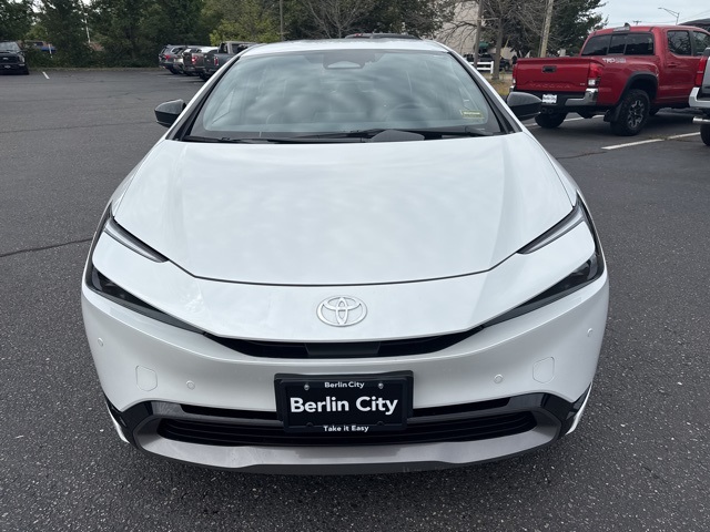 2024 Toyota Prius XLE photo 8