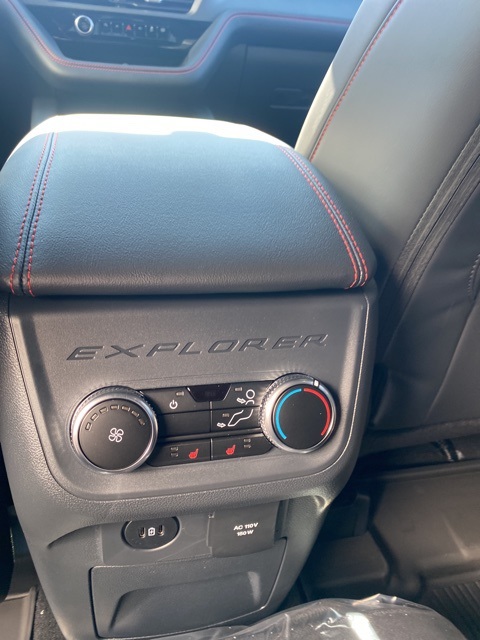 2025 Ford Explorer ST photo 33