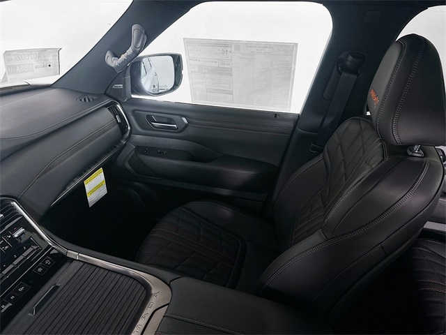 2025 Nissan Armada photo 16