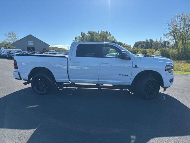 2023 Ram 3500 Laramie photo 8