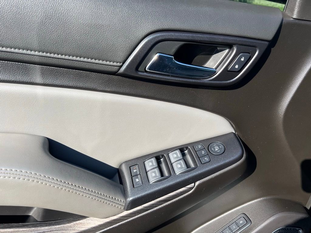2020 Chevrolet Tahoe LT photo 14