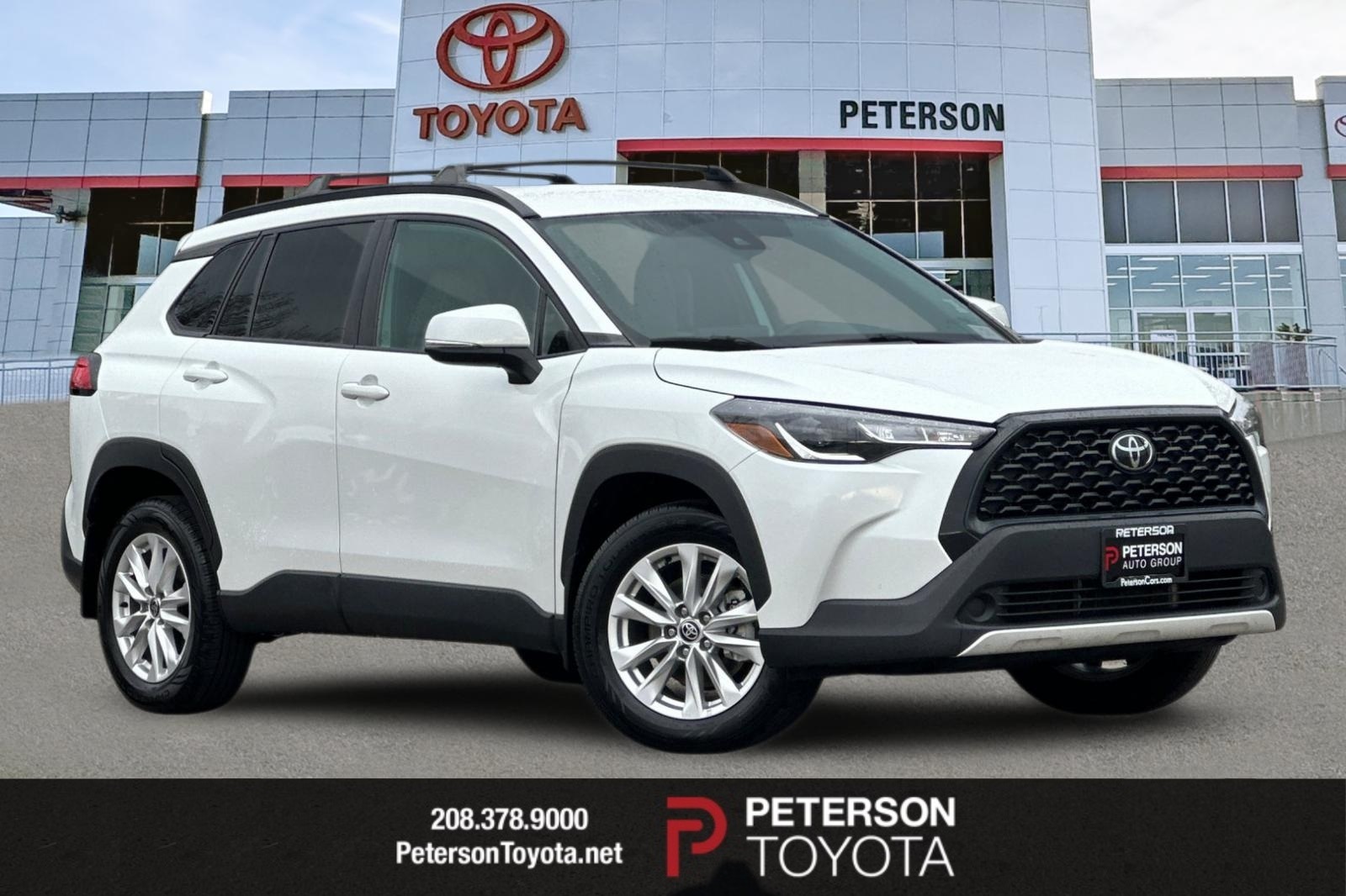 2022 Toyota Corolla Cross LE's photo