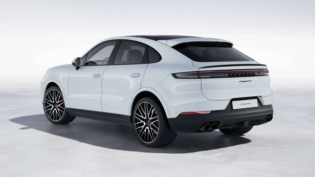 2026 Porsche Cayenne S Coupe photo 3