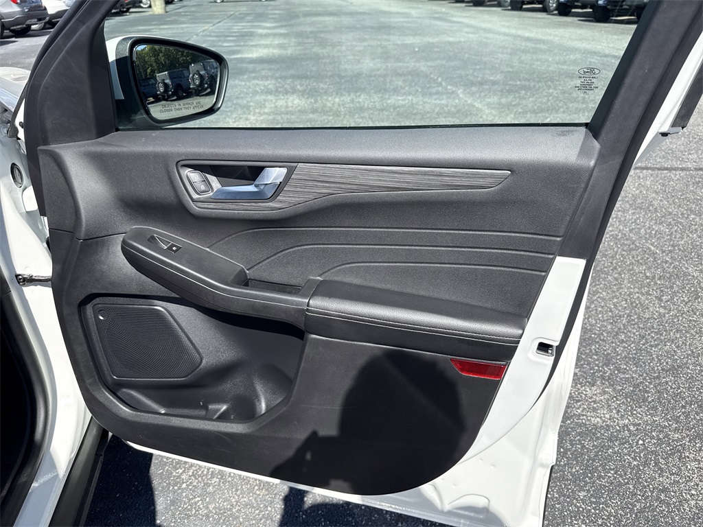 2023 Ford Escape Platinum photo 14