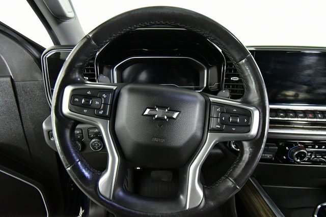 2022 Chevrolet Silverado 1500 RST photo 2