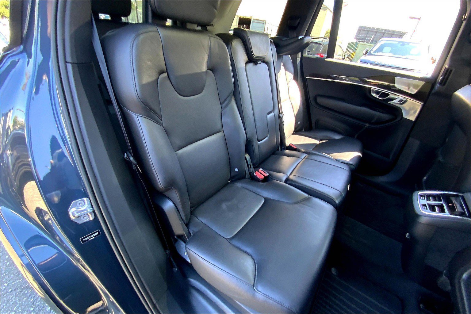 2018 Volvo XC90 Momentum photo 22