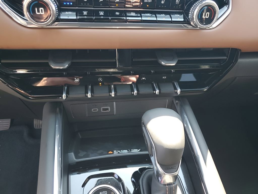 2026 Gmc Canyon AT4 photo 33