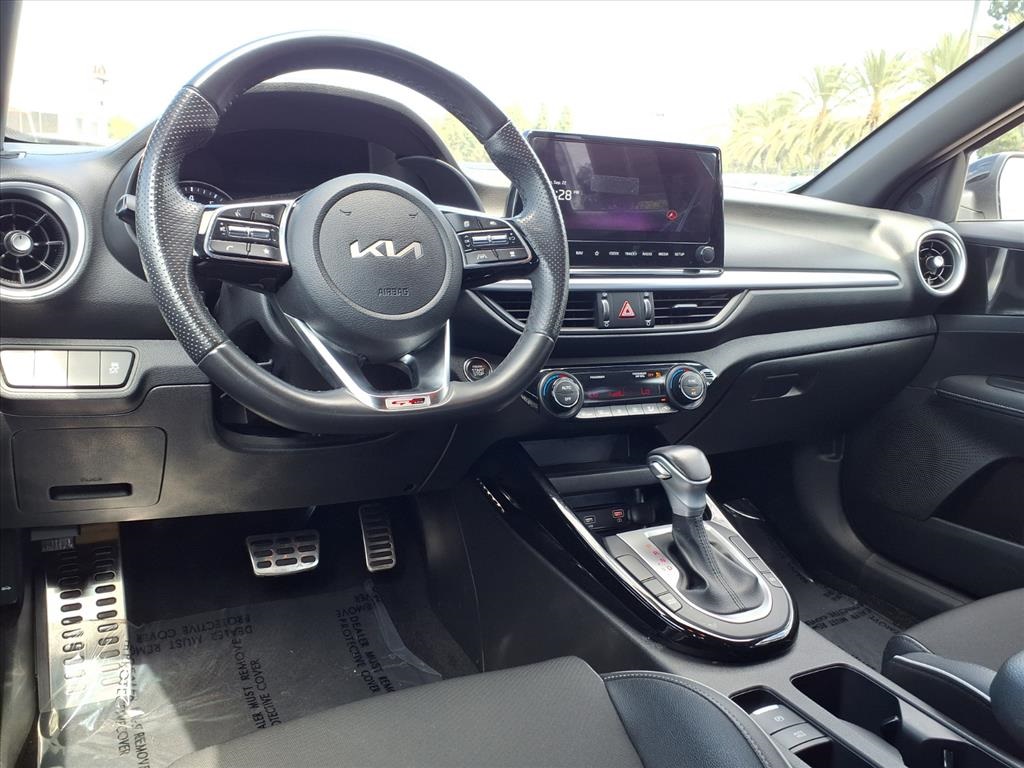 2023 Kia Forte GT-Line photo 14