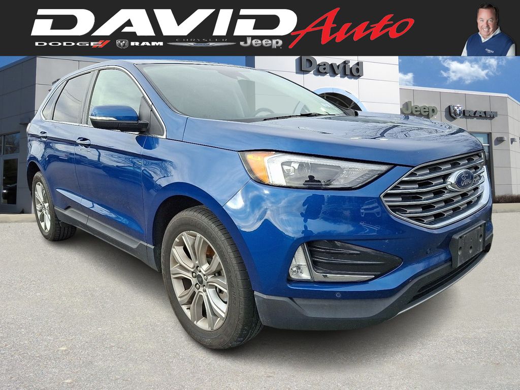 2024 Ford Edge Titanium's photo