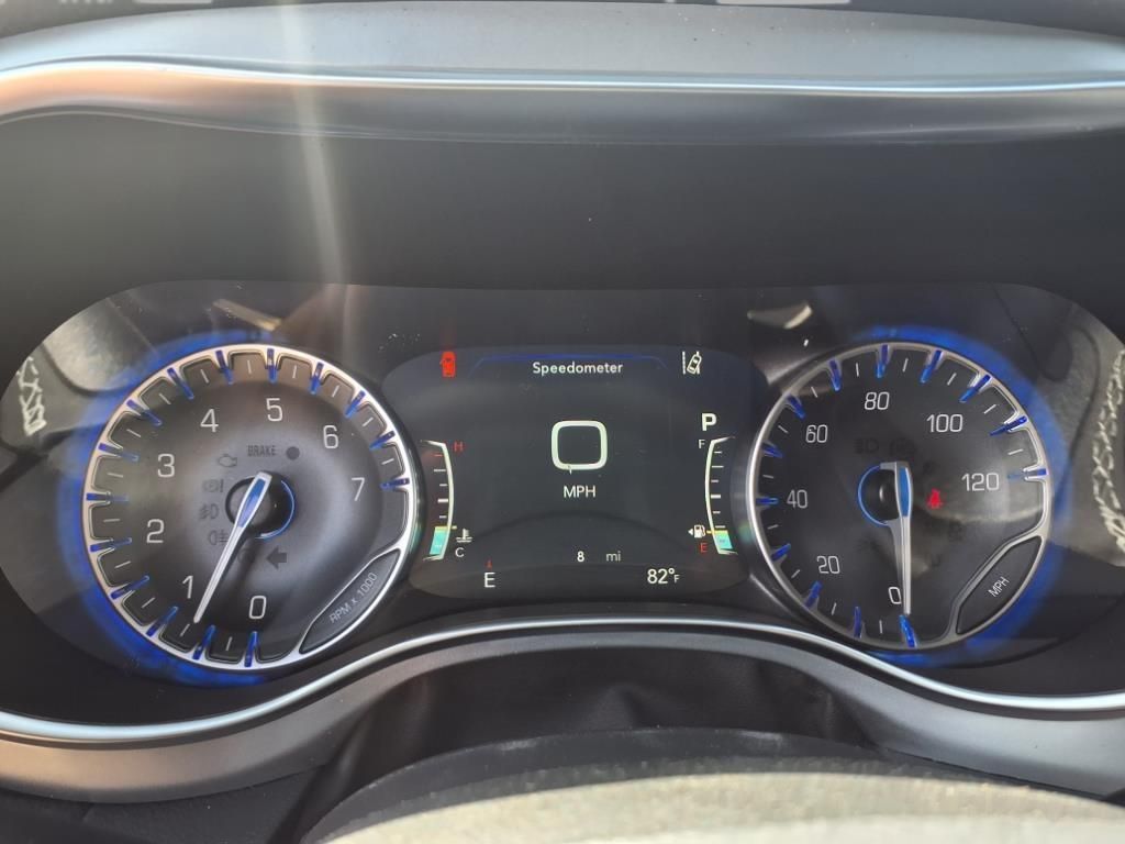 2026 Chrysler Pacifica Limited photo 11
