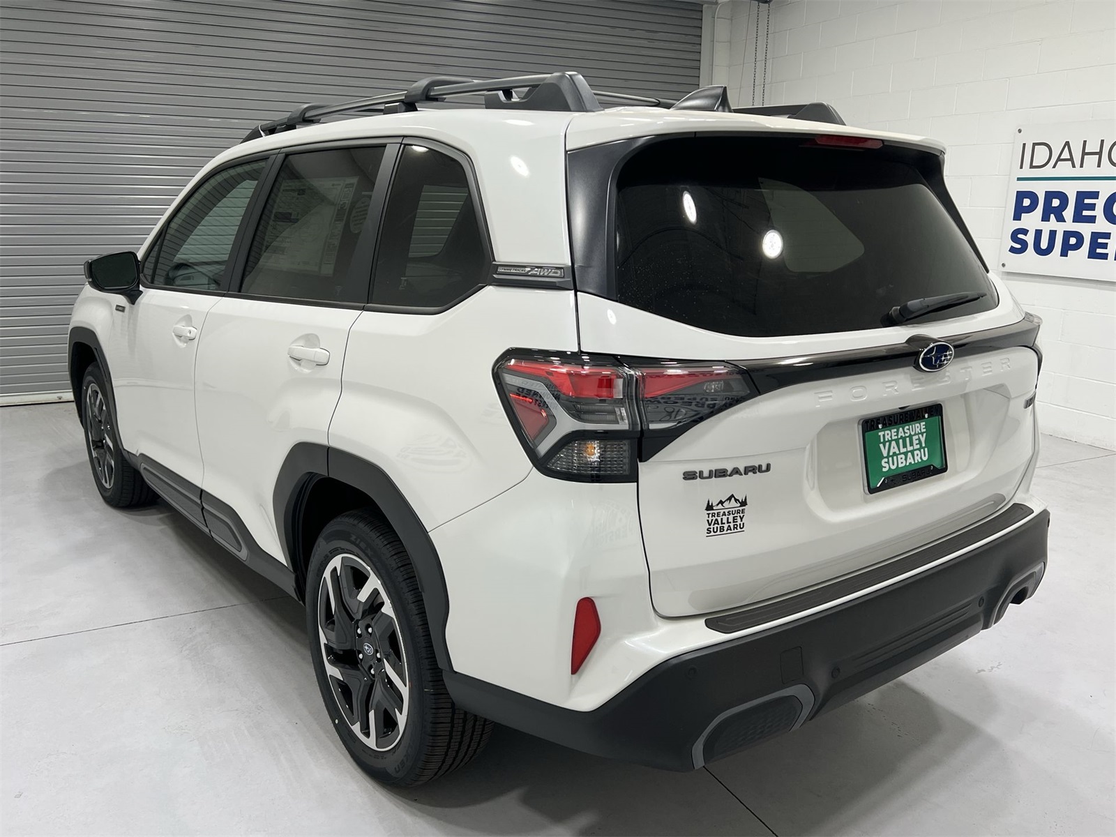 2025 Subaru Forester Limited photo 3