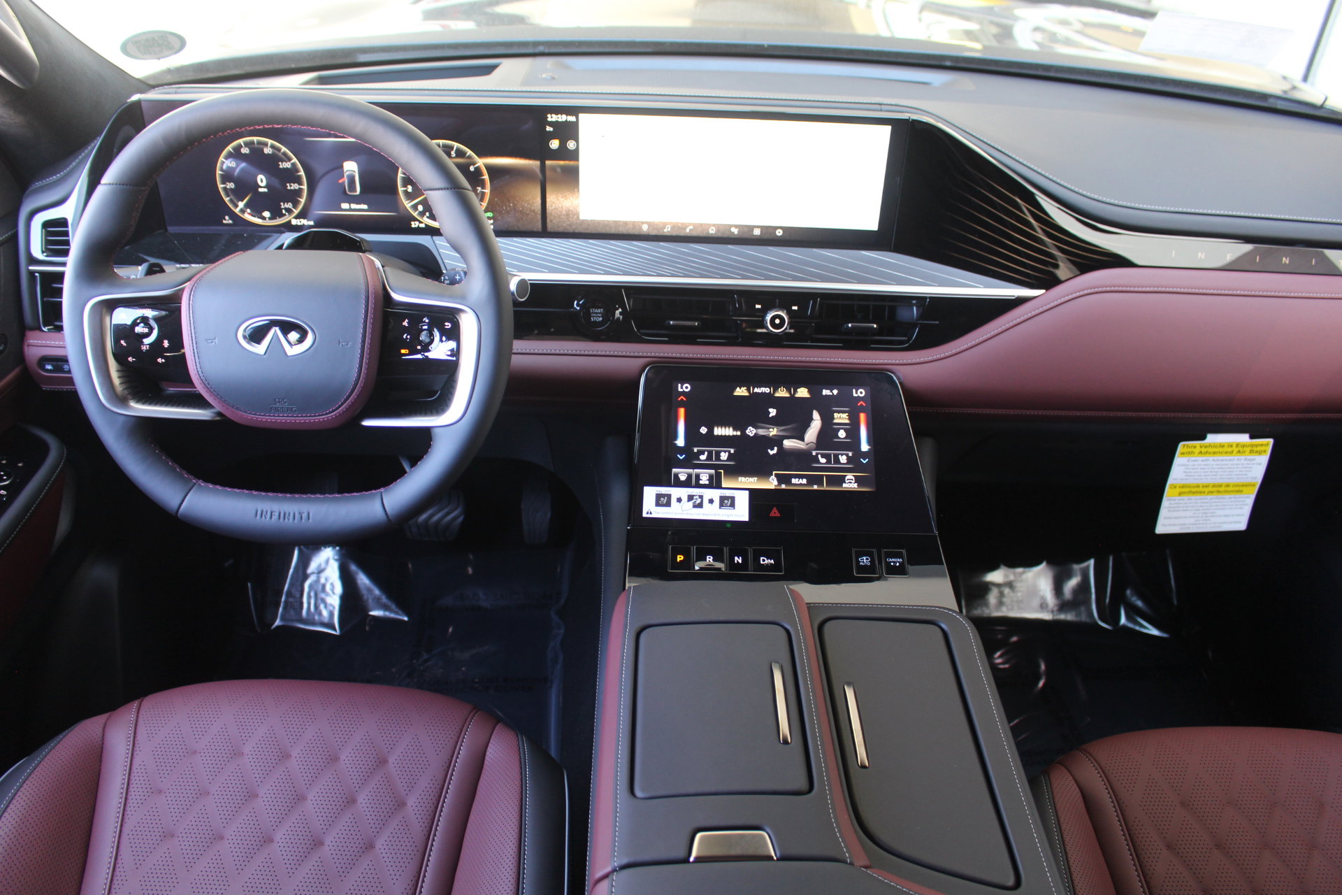 2026 Infiniti QX80 photo 16