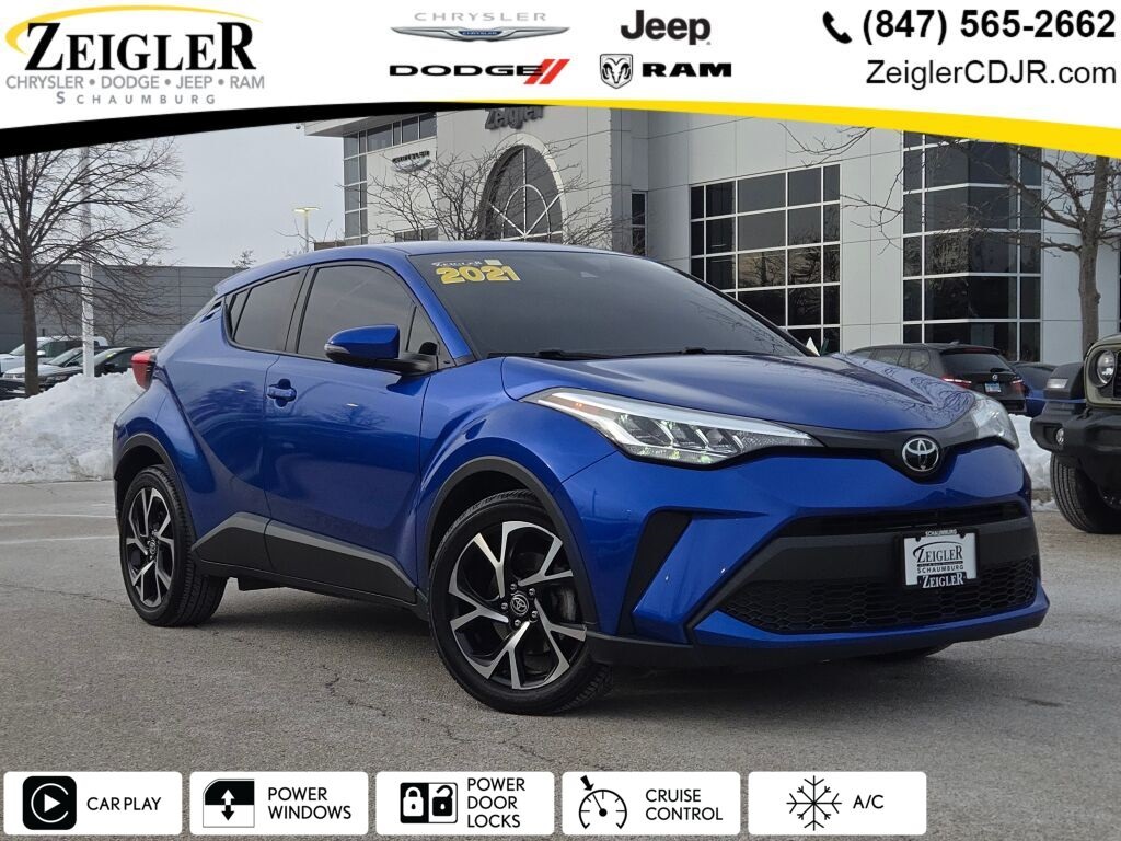 2021 Toyota C-HR XLE's photo