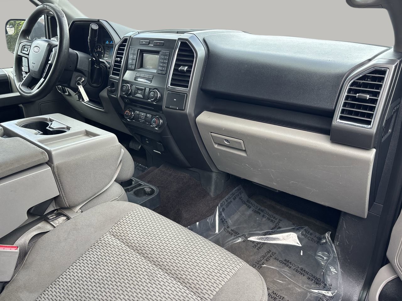 2017 Ford F-150 XLT photo 10