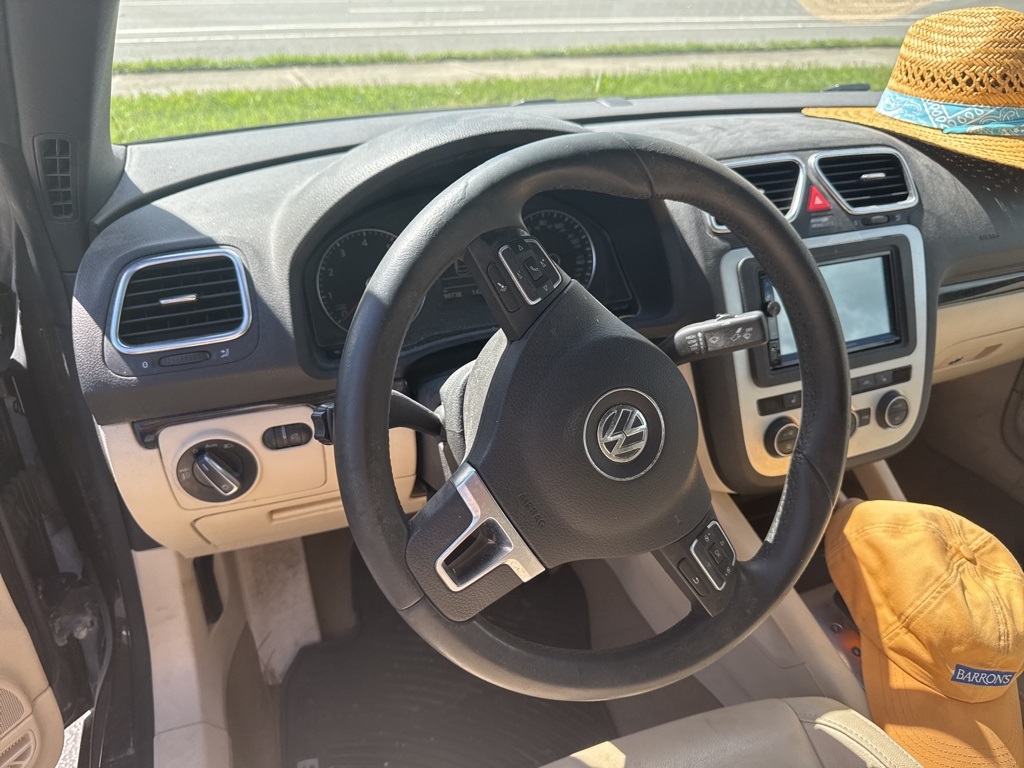 2015 Volkswagen Eos Final Edition Executive photo 5