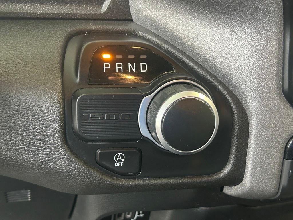 2022 Ram 1500 Tradesman photo 13