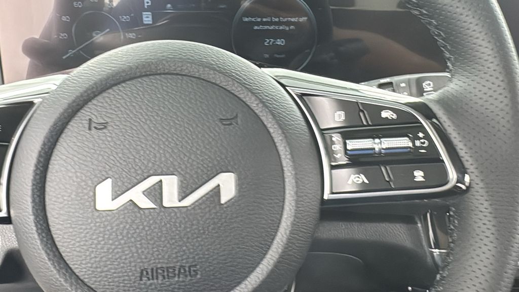 2026 Kia Seltos SX photo 24