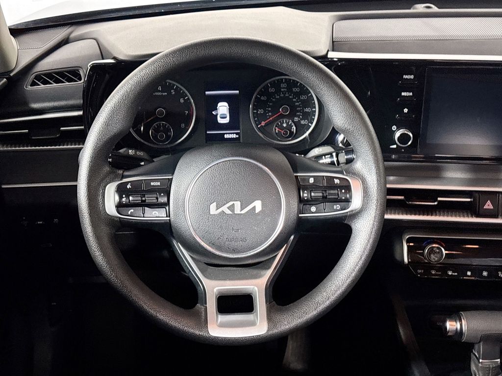 2023 Kia K5 LXS photo 12