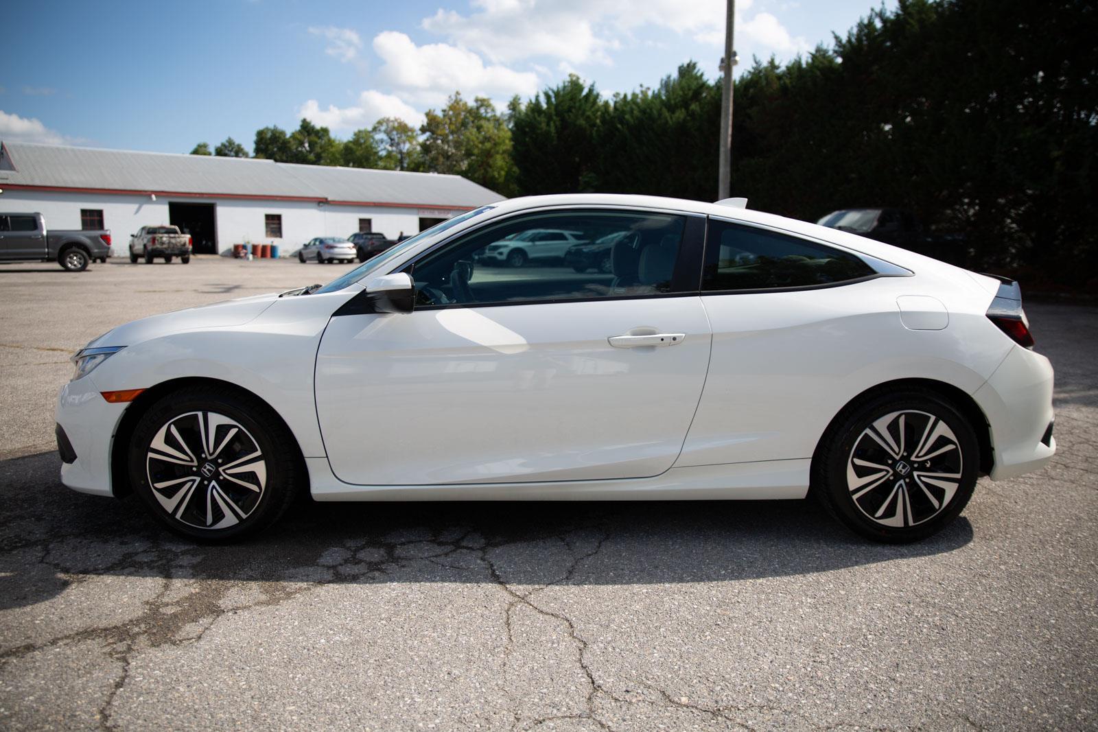 2017 Honda Civic EX photo 6