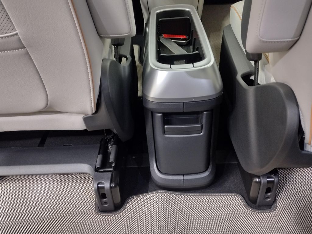 2025 Volkswagen ID. Buzz photo 34