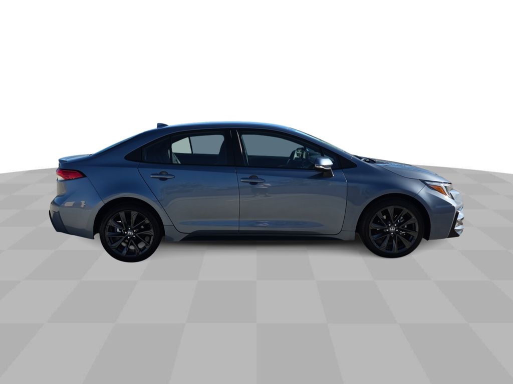2025 Toyota Corolla SE photo 9