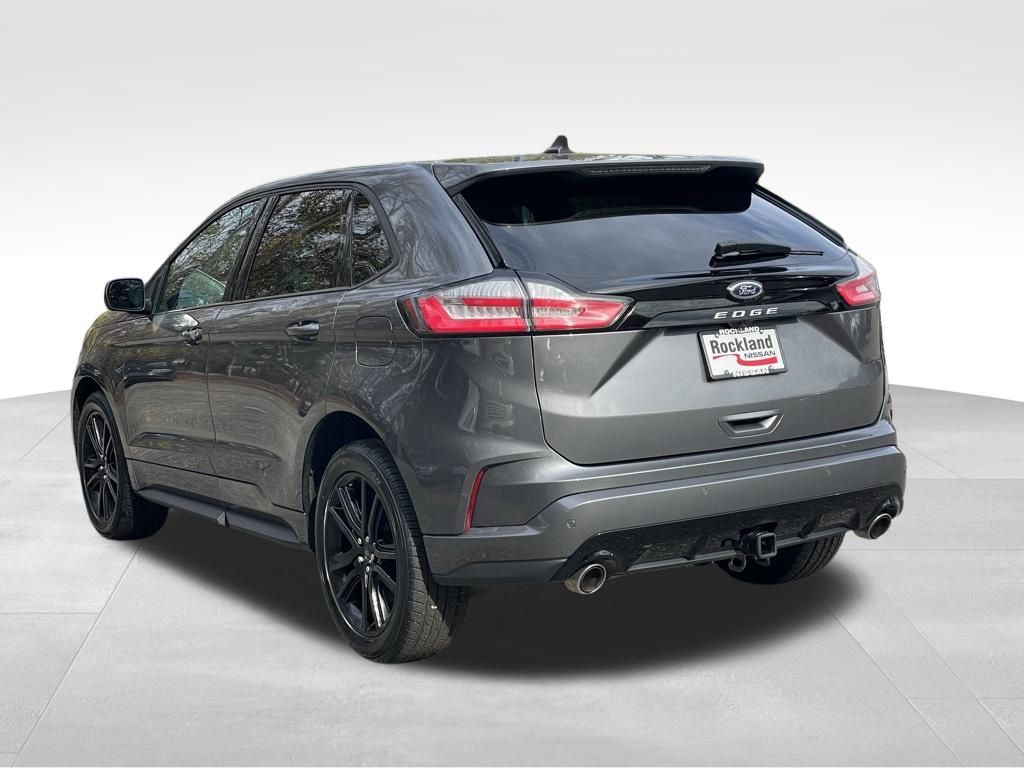 2021 Ford Edge ST photo 4