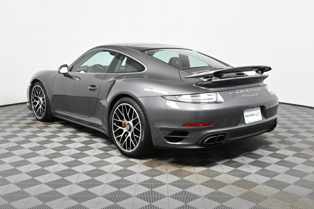 2014 Porsche 911 Turbo photo 3