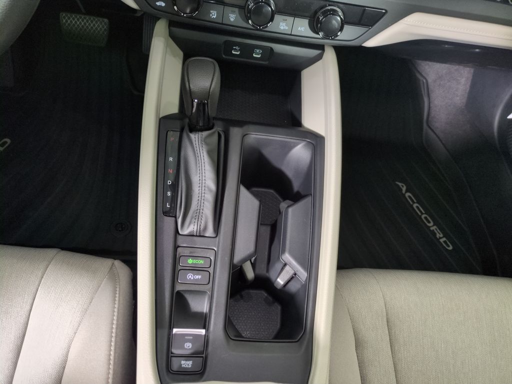 2025 Honda Accord SE photo 21