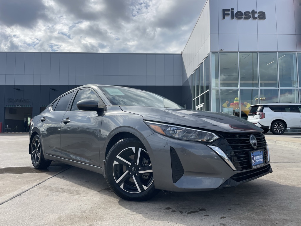 2024 Nissan Sentra SV's photo