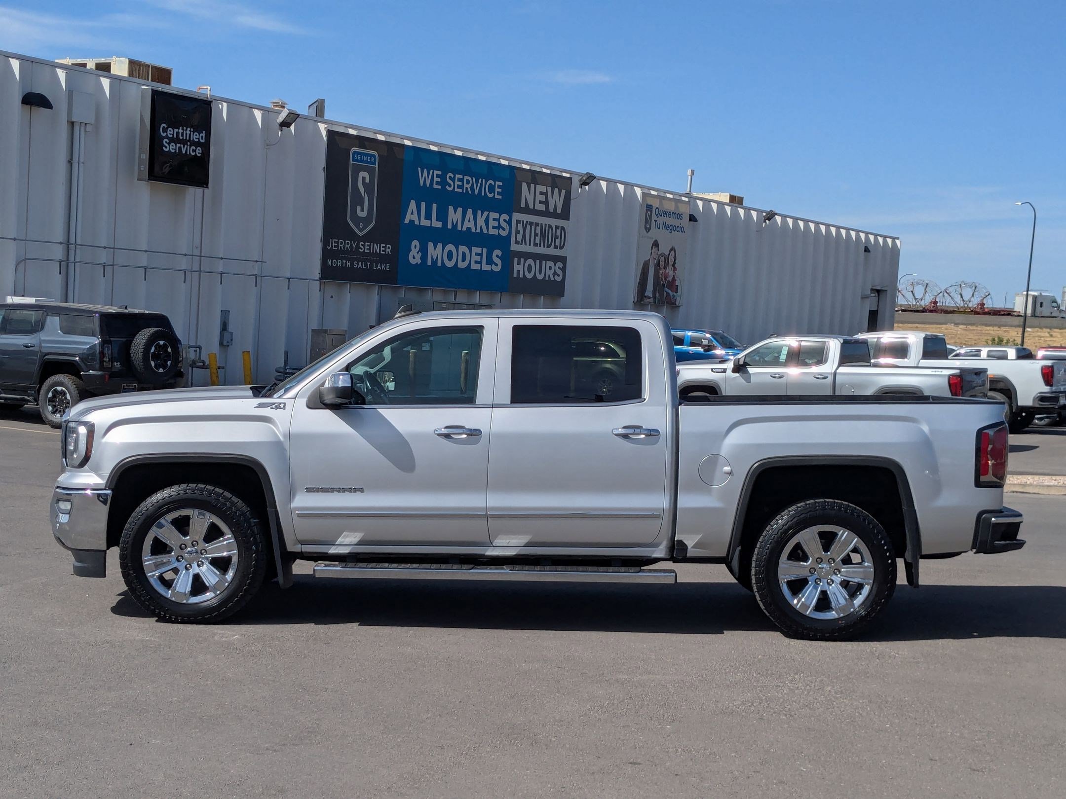 2017 Gmc Sierra 1500 SLT photo 2