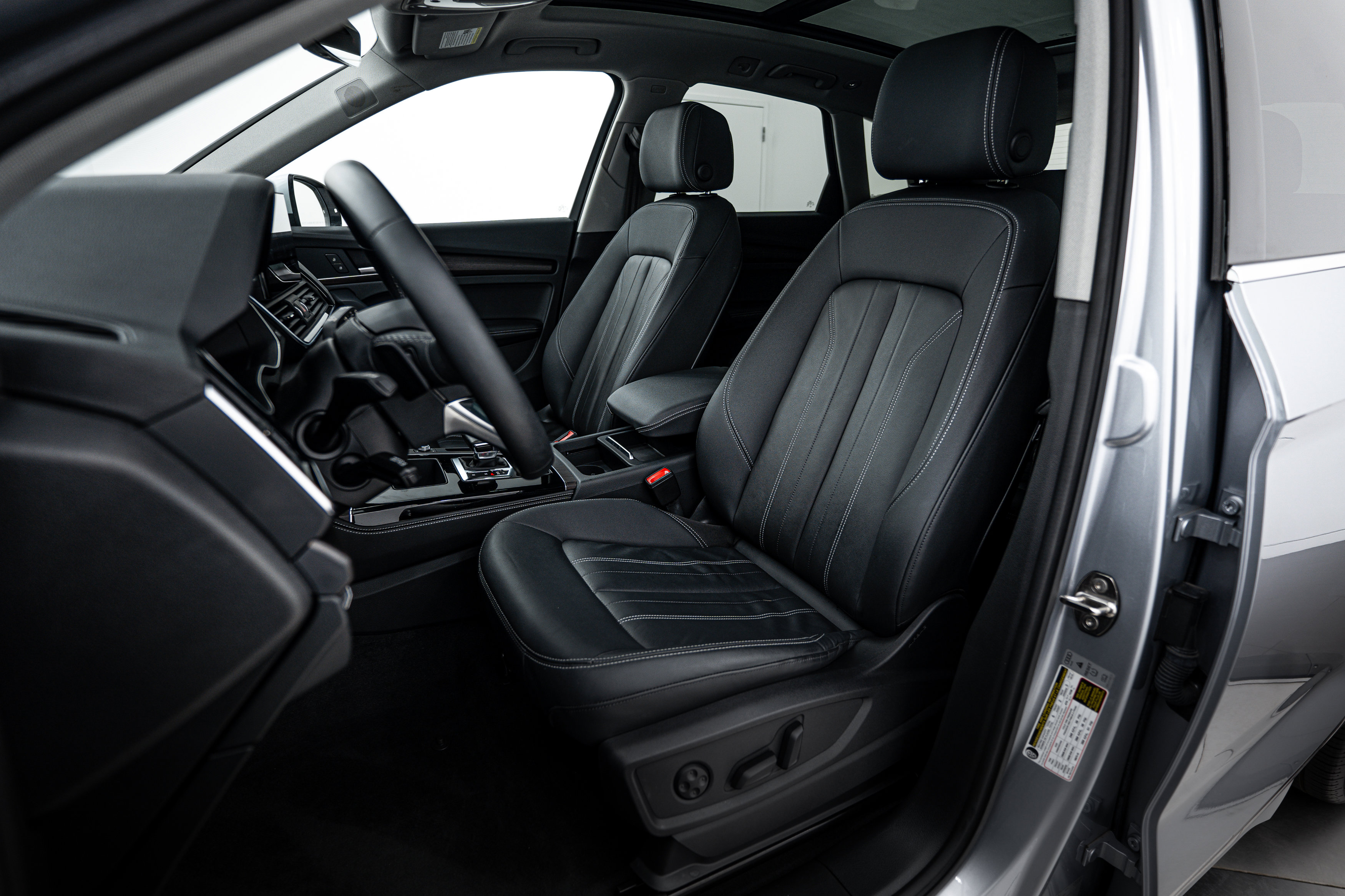 2022 Audi Q5 40 Premium Plus photo 10