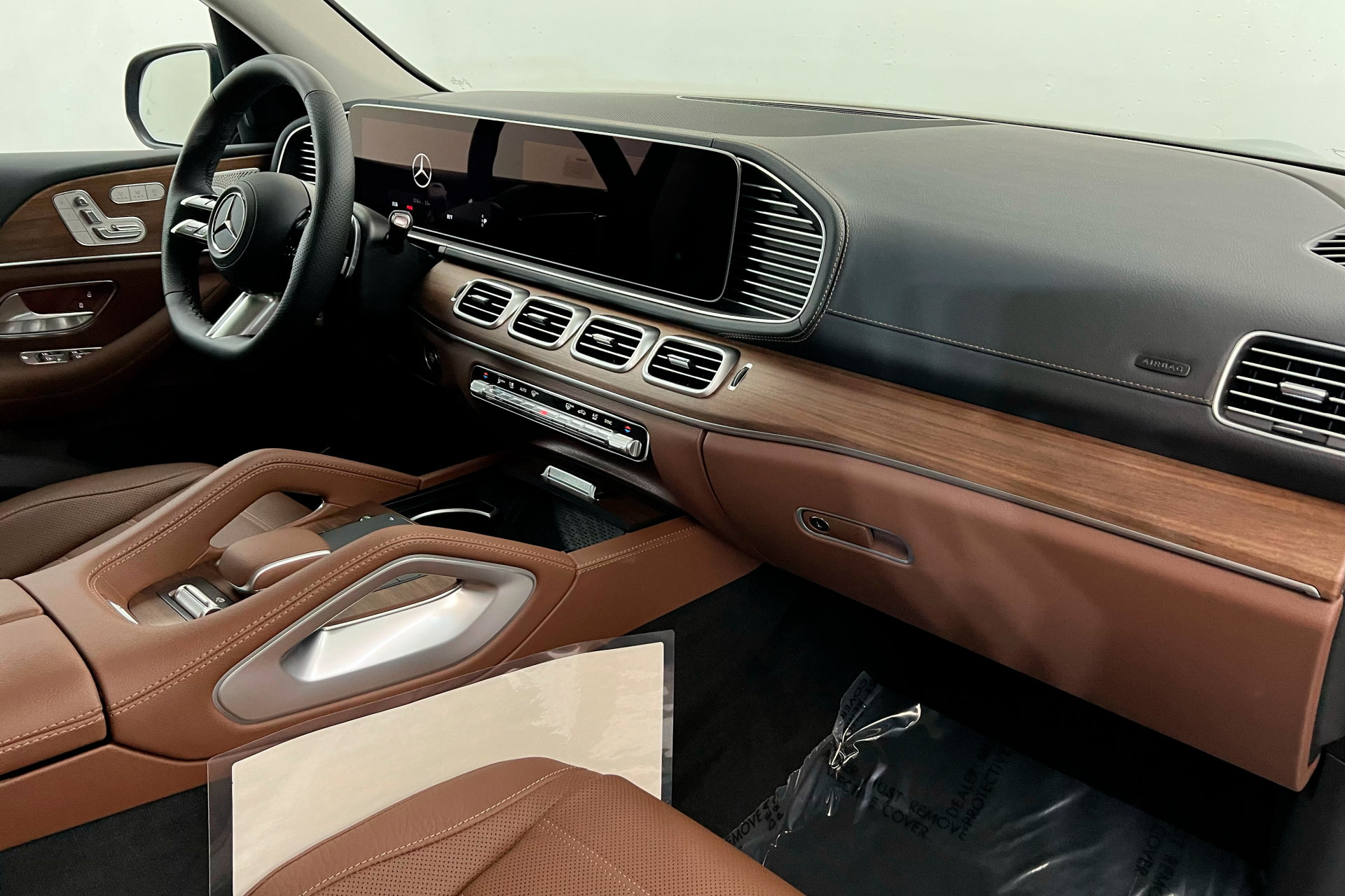 2025 Mercedes Benz GLS 450 4MATIC photo 25
