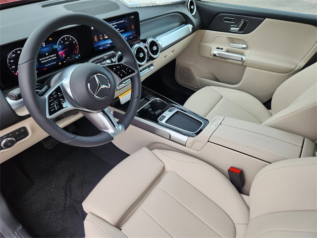 2026 Mercedes Benz GLB 250 4MATIC photo 6