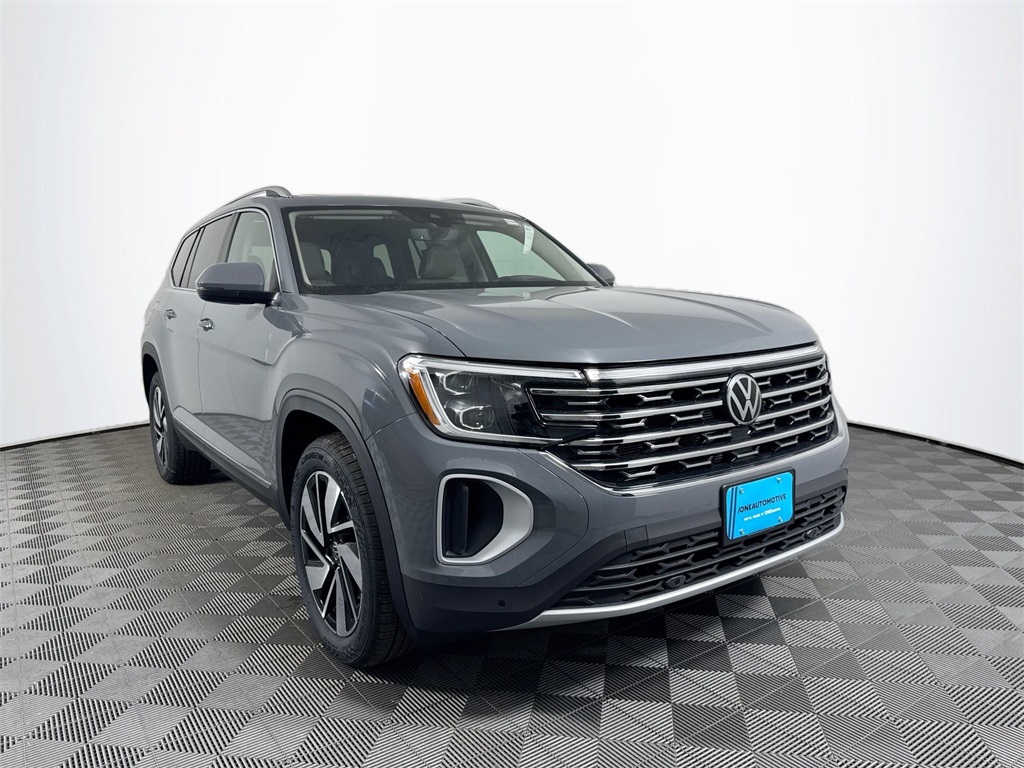 2025 Volkswagen Atlas SEL photo 4