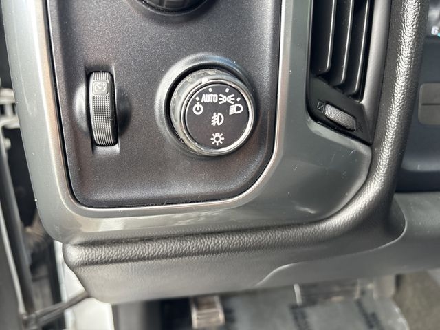 2017 Chevrolet Silverado 1500 LT photo 22