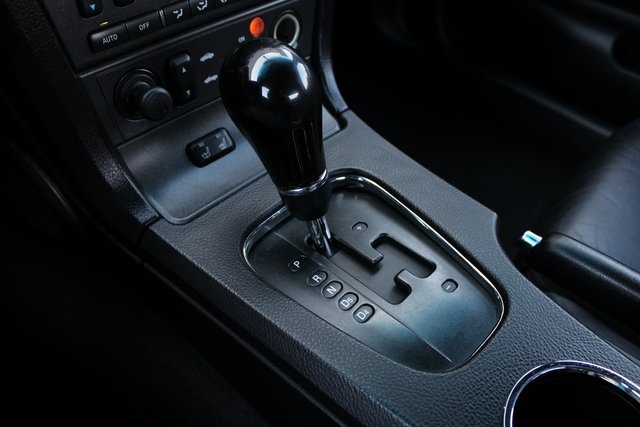 2005 Ford Thunderbird Base photo 8
