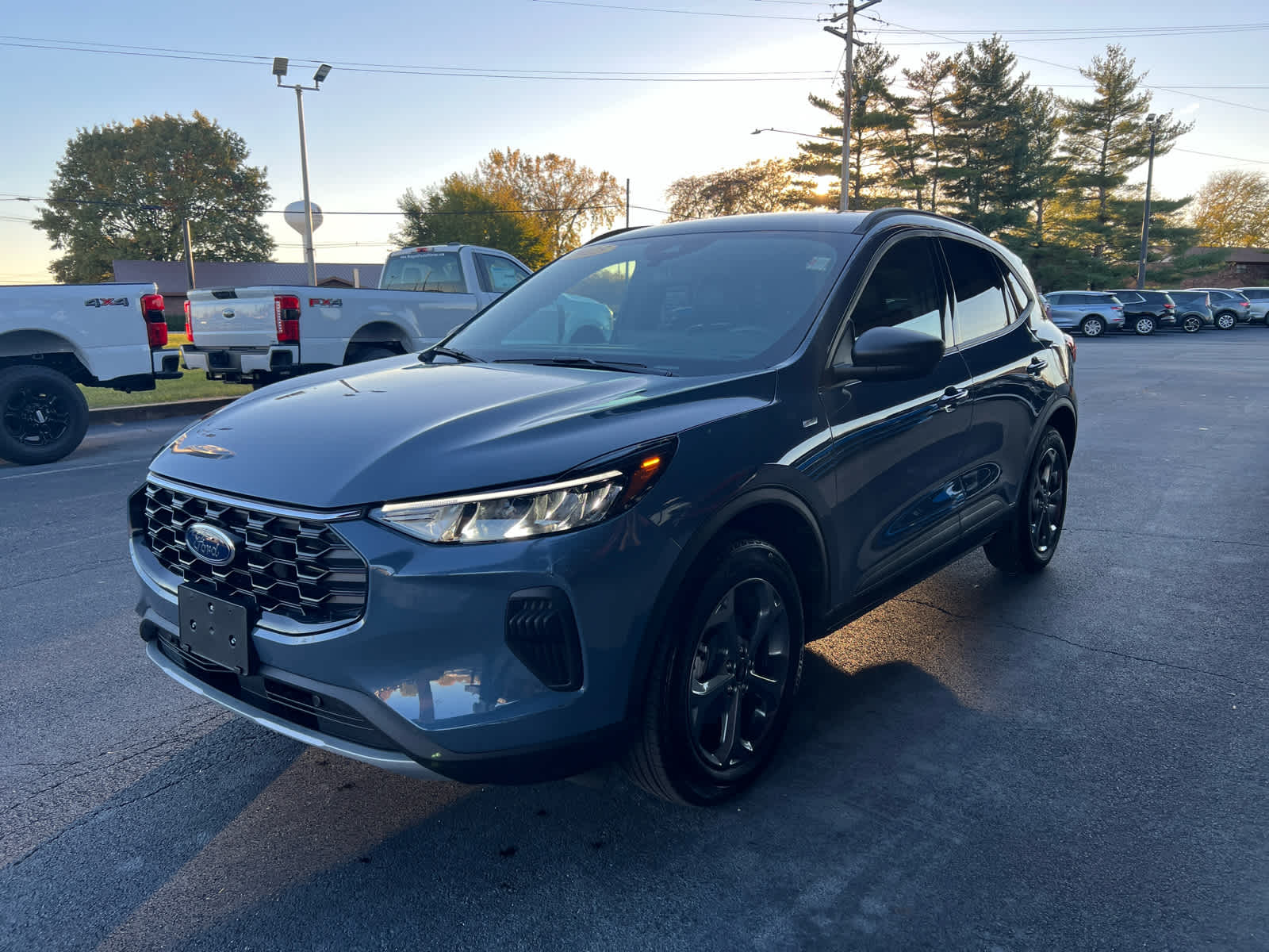 2025 Ford Escape ST-Line photo 3