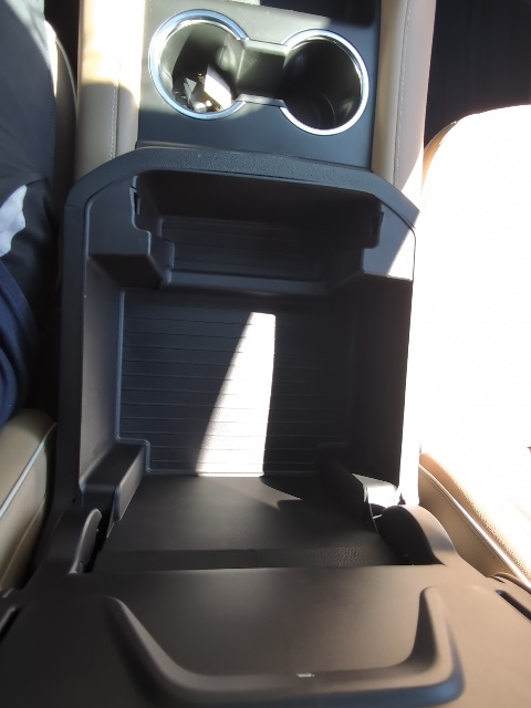 2024 Chevrolet Suburban Premier photo 31