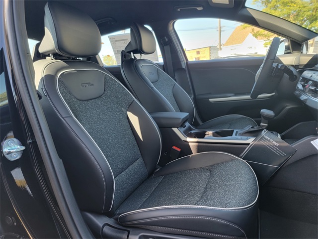 2025 Kia K4 GT-Line photo 15