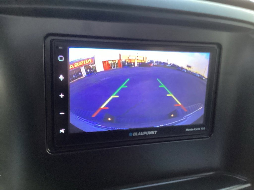 2016 Chevrolet Silverado 1500 photo 2