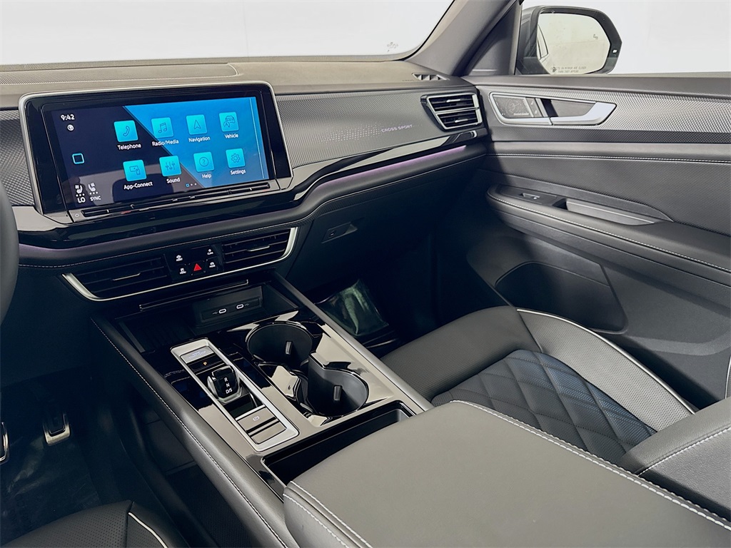 2025 Volkswagen Atlas Cross Sport SEL Premium R-Line photo 9