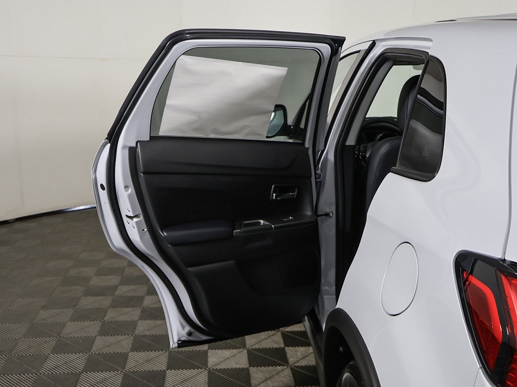 2025 Mitsubishi Outlander Sport ES SE LE photo 15