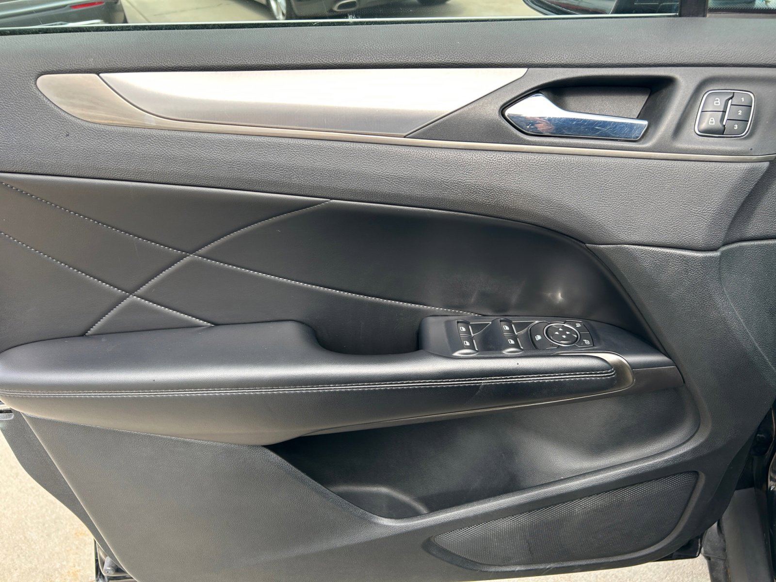 2017 Lincoln MKC Premiere photo 17