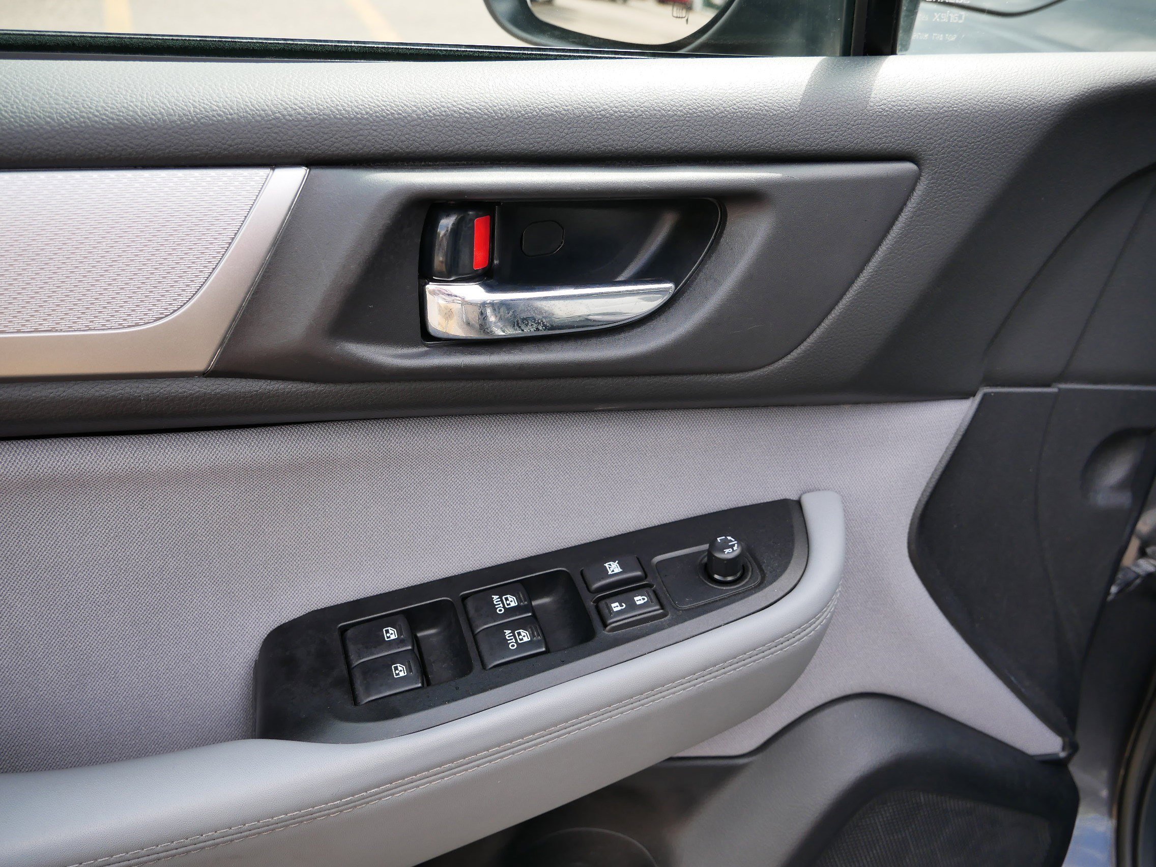 2019 Subaru Outback Premium photo 20