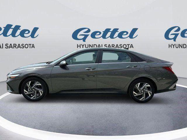 2025 Hyundai Elantra Hybrid Limited photo 3